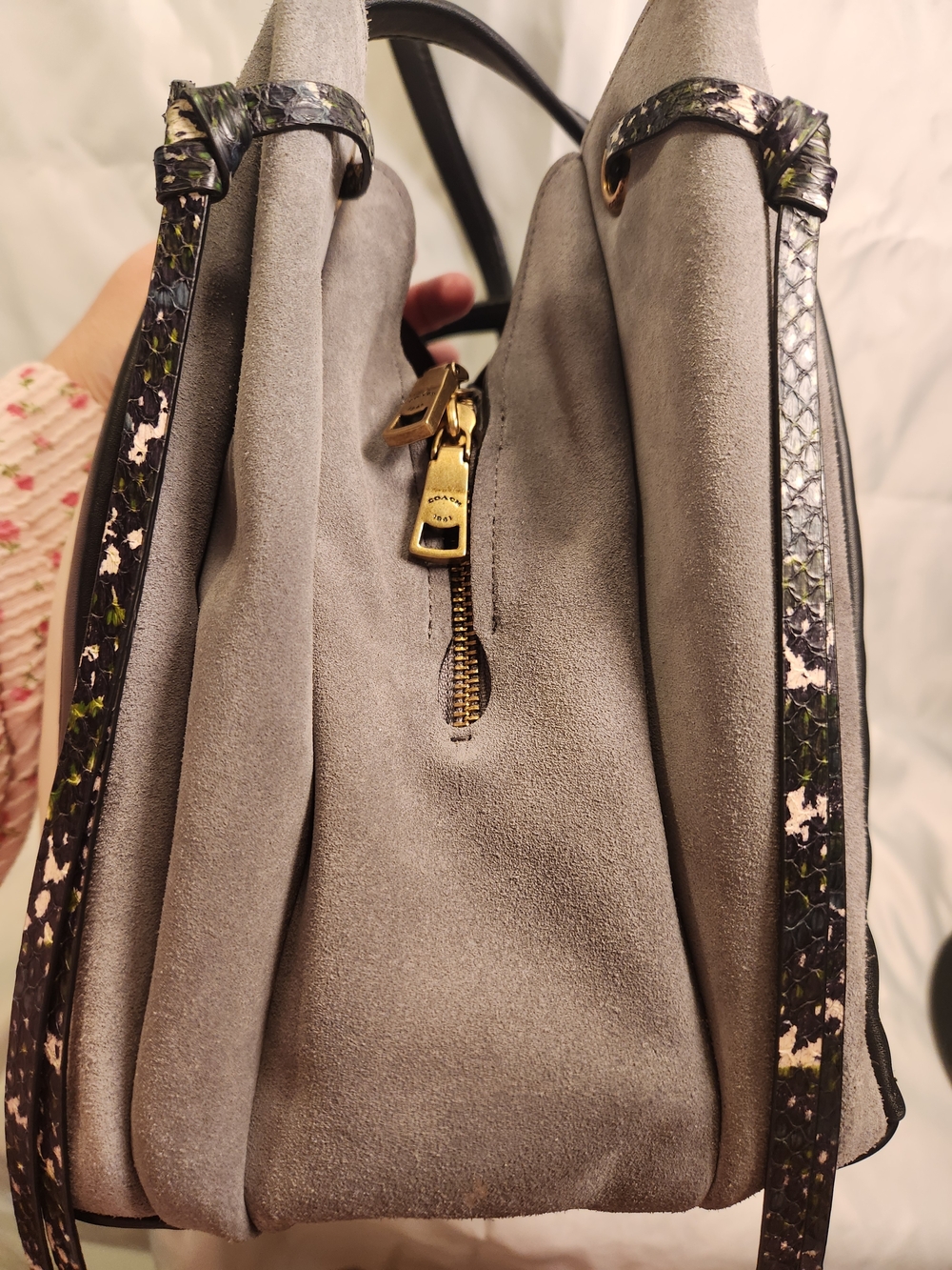 Coach Harmony 1941 Hobo in Colorblock with Snakeskin Detail - Picture 4 of 14